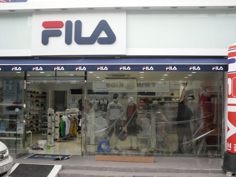 FILA 매장(안전필름 시공)