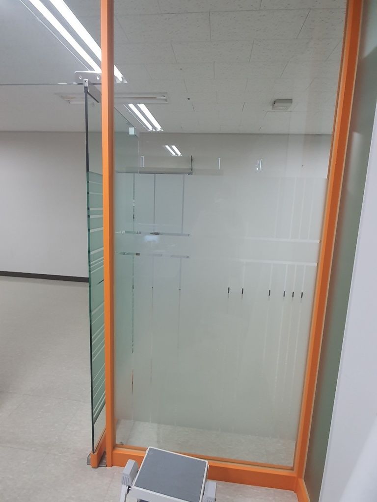 동국대학교 고양바이오캠퍼스 불투명시트지 시공